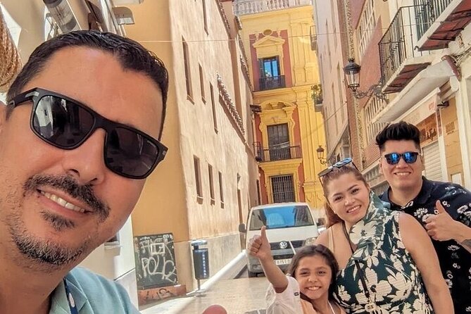 Malaga Private Tour: Alcazaba, Market, Catedral & Picasso - A quick way to get your bearings in Málaga