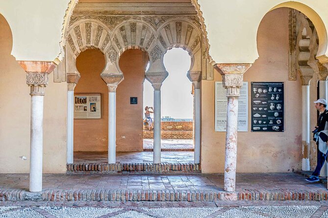 Malaga Private Tour: Alcazaba, Market, Catedral & Picasso - Walking, weather, and the two-and-a-half-hour limit