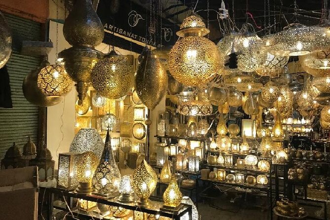 Marrakech Shopping Tour in the Best Galleries in Morocco. - What the guides add to the experience