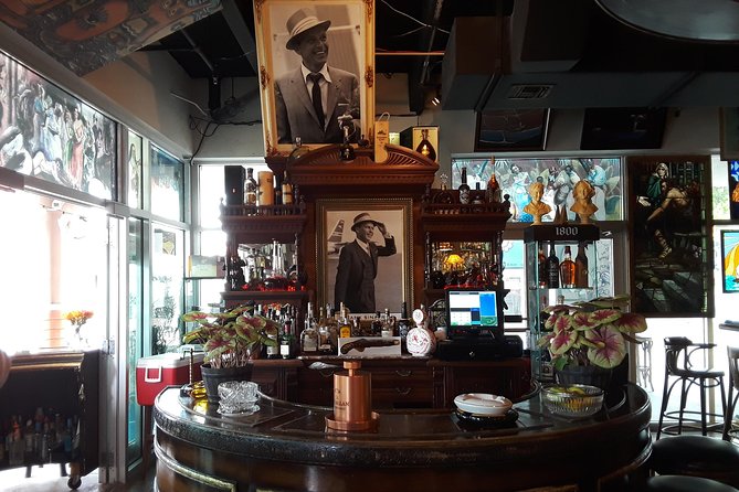 Miami Little Havana Food Tour Corporate or Family Any Size Group - Agustin Gainza’s art and tavern