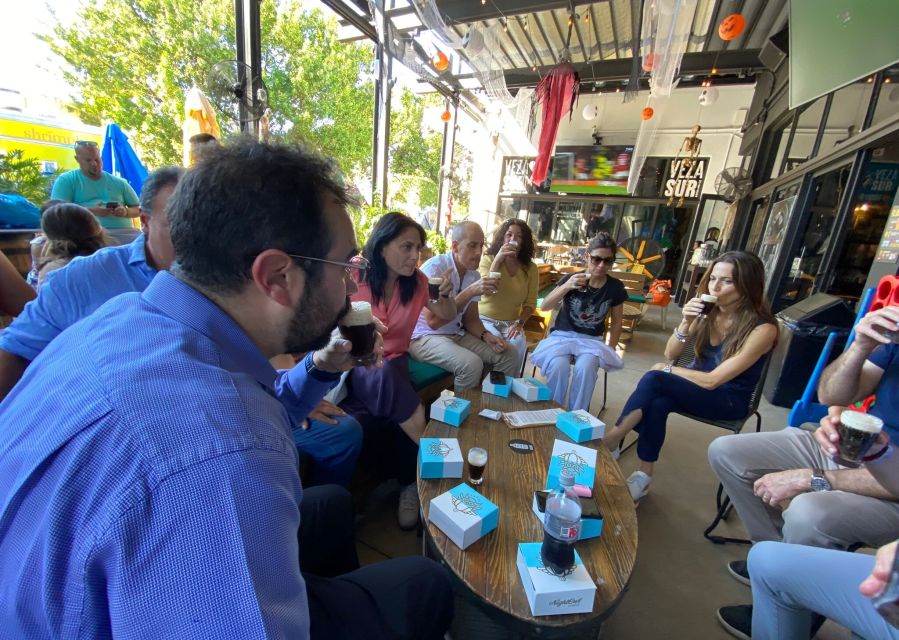 Miami: Wynwood Food and Art Tour - A final photo stop and a local bar
