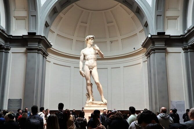 Michelangelo’s David Early Viewing Semi-Private Accademia Tour - Seeing David before exploring the other rooms