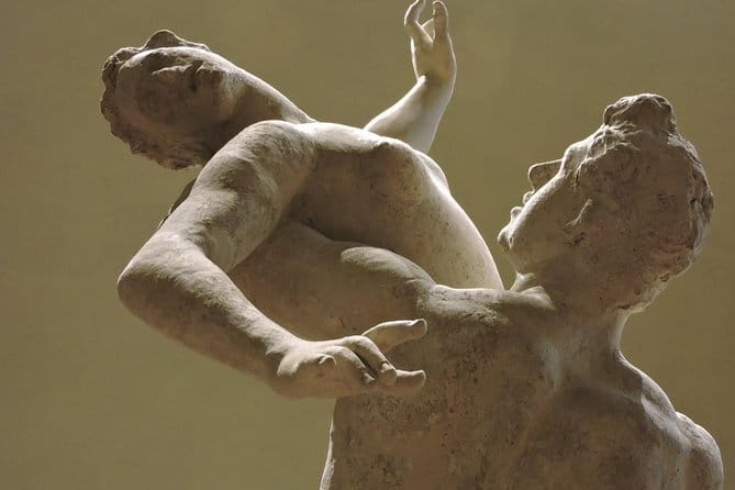 Michelangelo's David tour and entry tickets - Small group tour - Why David deserves more than a quick photograph
