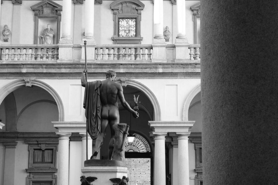 Milan: Pinacoteca Art Gallery and Brera District Guided Tour - The Brera walk, from art school atmosphere to local shops