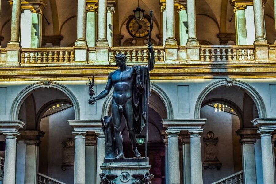 Milan: Pinacoteca Art Gallery and Brera District Guided Tour - Guide style and group experience