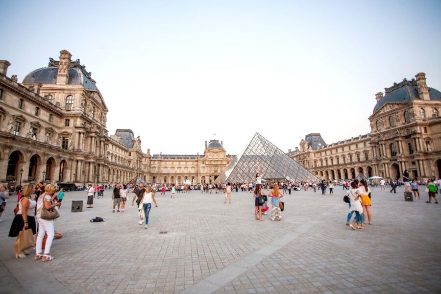 Mona Lisa & Louvre Masterpieces Tour with Reserved Access - The Louvre highlights route