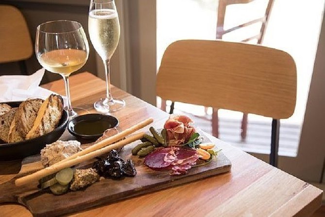 Mornington Peninsula Luxury Lunch, Wine Tasting & Pt Leo Art Walk - Merricks General Store is the right place for lunch