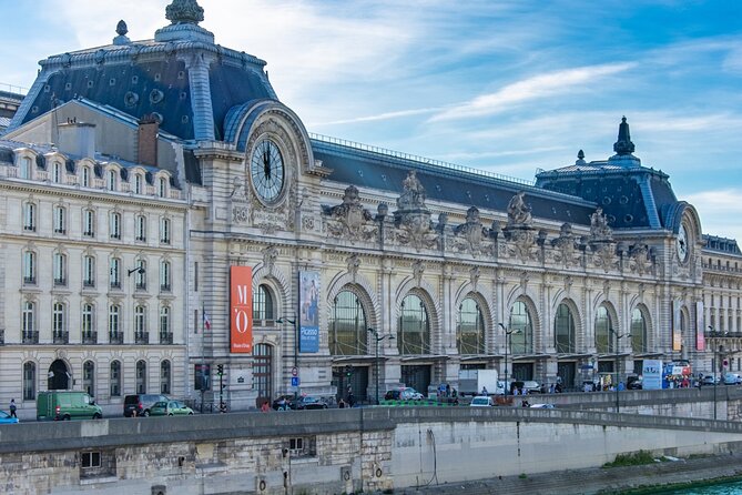 Musée d'Orsay Admission Ticket - Finding the Famous Clock Window