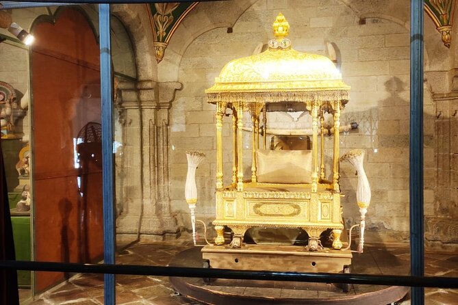 Mysore Palace + Jaganmohana Art Gallery + Devaraja Market = Mysore Heritage Walk - Who should book this walk?
