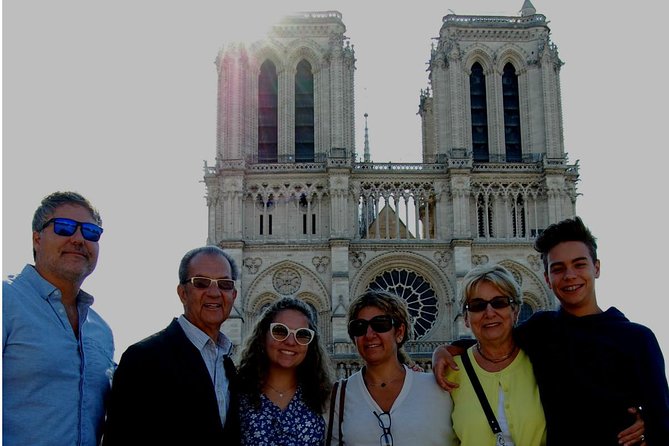 Notre Dame, Ste Chapel, Louvre, Montmartre, Eiffel Tower Private - Ile de la Cité and the origins of Paris