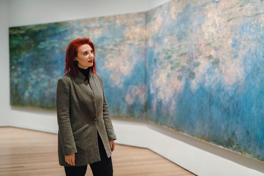 NYC: Museum of Modern Art (MoMA) Entry Ticket - Using the free audio guide on your phone