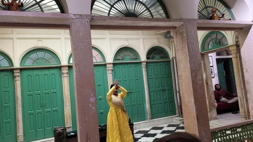 Old Delhi Haveli with live Classical dance, music & cuisine - Chawri Bazar and the Kathak performance