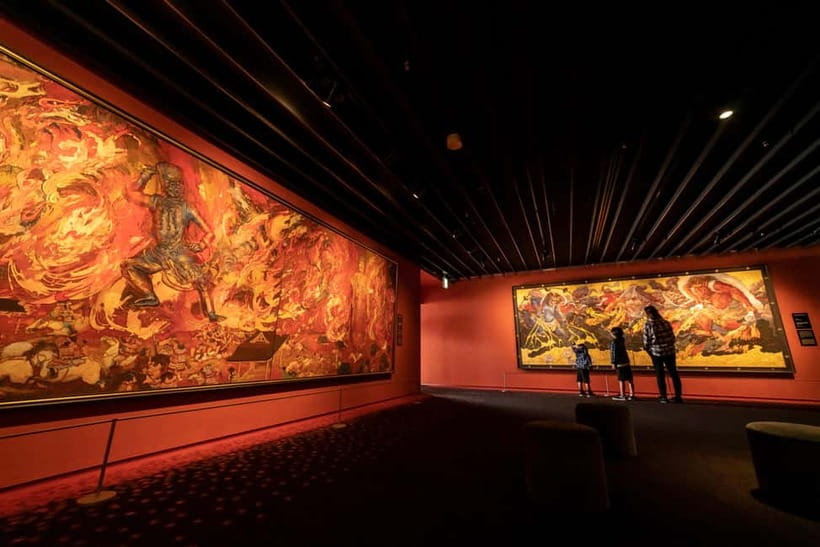 Osaka: Koji Kinutani Tenku Art Museum Entry Ticket - The blue and red exhibition rooms
