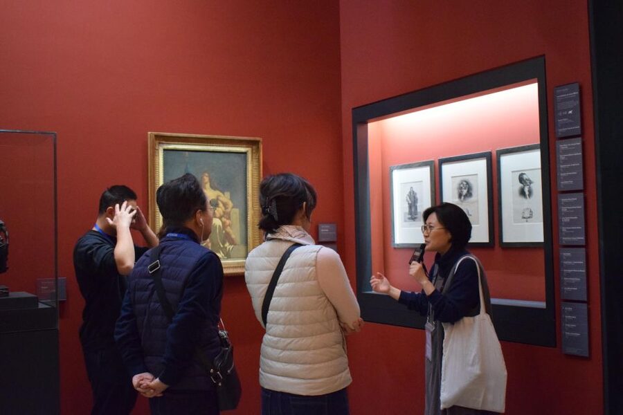 Paris: Best of Orsay Museum Small Group Tour with Tickets - What the small group changes