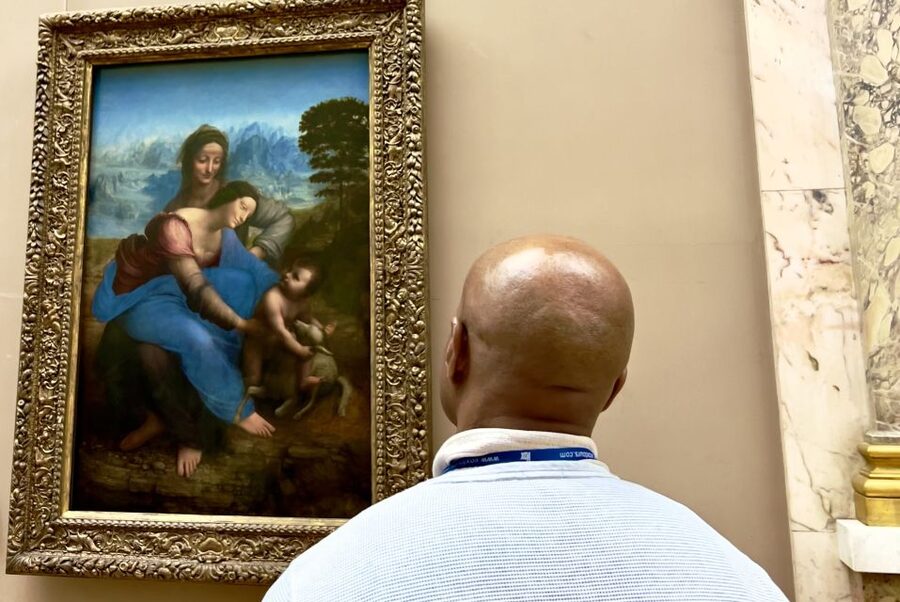 Paris: Best of the Louvre Museum Private Tour with Mona Lisa - Entering the Louvre with prepaid admission