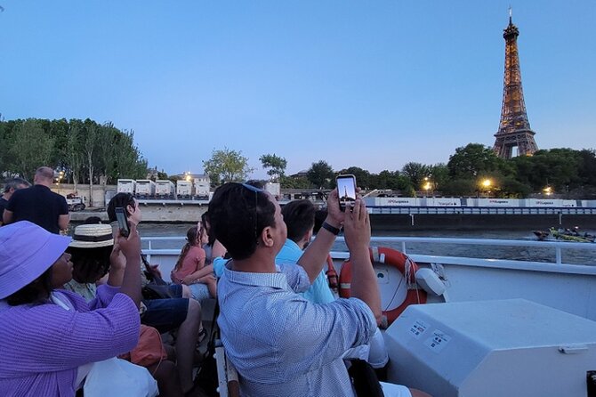 Paris Eiffel Tower, Notre Dame, Louvre and Montmartre Guided Tour - The Seine cruise: a relaxed finish