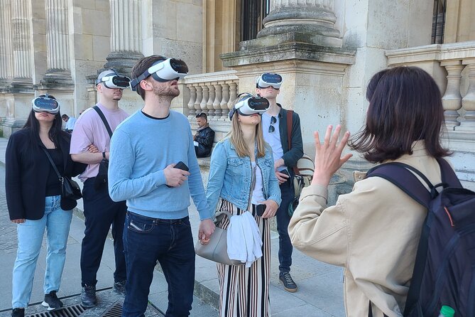Paris Experience the history of the Louvre with virtual reality - Finishing by the Arc de Triomphe du Carrousel