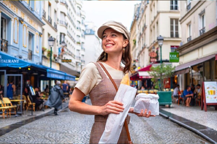 Paris: Gourmet Food Tour & Louvre Museums Guided Tour - Macarons, chocolate, and the Meilleur Ouvrier de France
