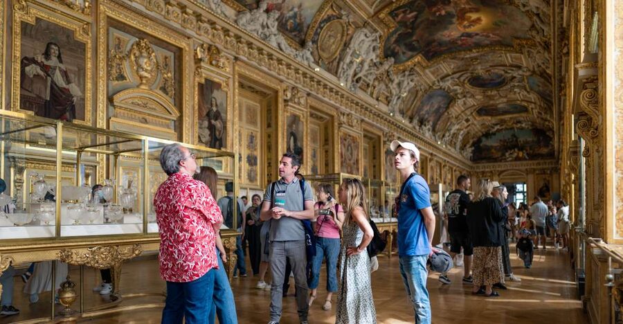 Paris: Guided Tour of the Must-Sees of the Louvre Museum - Meeting at the Arc de Triomphe du Carrousel