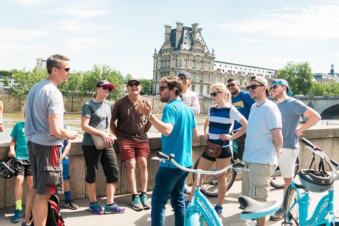 Paris Highlights Bike Tour: Eiffel Tower, Louvre and Notre-Dame - Notre-Dame and the heart of old Paris