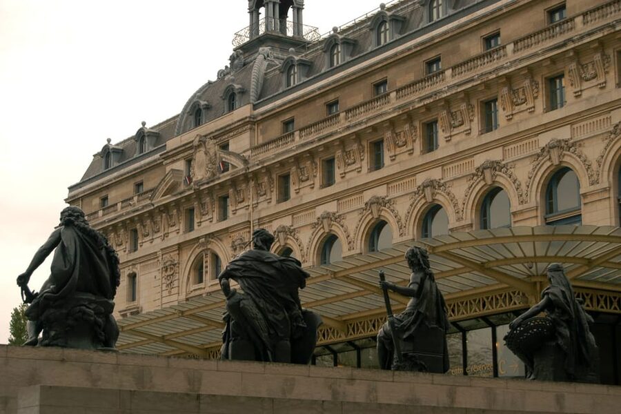 Paris: Louvre and Musée d'Orsay Private Tour - Why pair the Louvre with Musée d’Orsay?