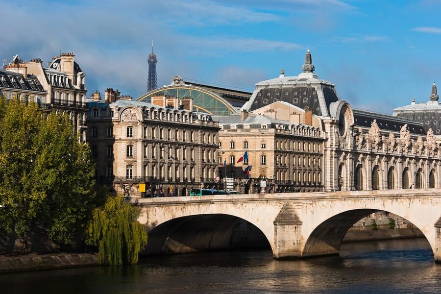 Paris: Louvre and Musée d'Orsay Private Tour - Starting at the Louvre and the Carrousel entrance