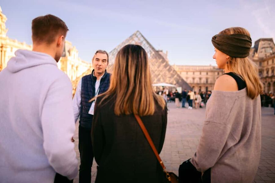 Paris Louvre Exclusive Semi Private Guided Tour Max 6 People - Entering a palace that began as a fortress