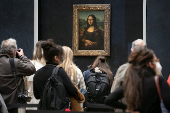 Paris Louvre Guided Tour To Mona Lisa - The Mona Lisa: famous, crowded, and brief