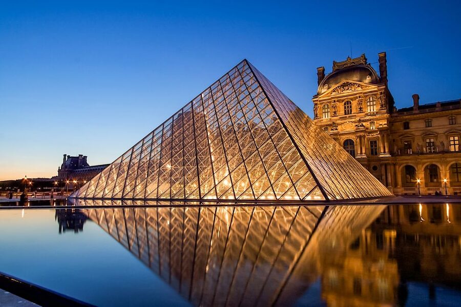 Paris: Louvre Guided Tour with Reserved Access & Boat Cruise - Price and value at $81