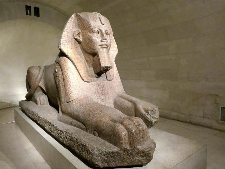 Paris: Louvre Guided Tour with Skip-the-Line Entry Tickets - Key points to know before booking