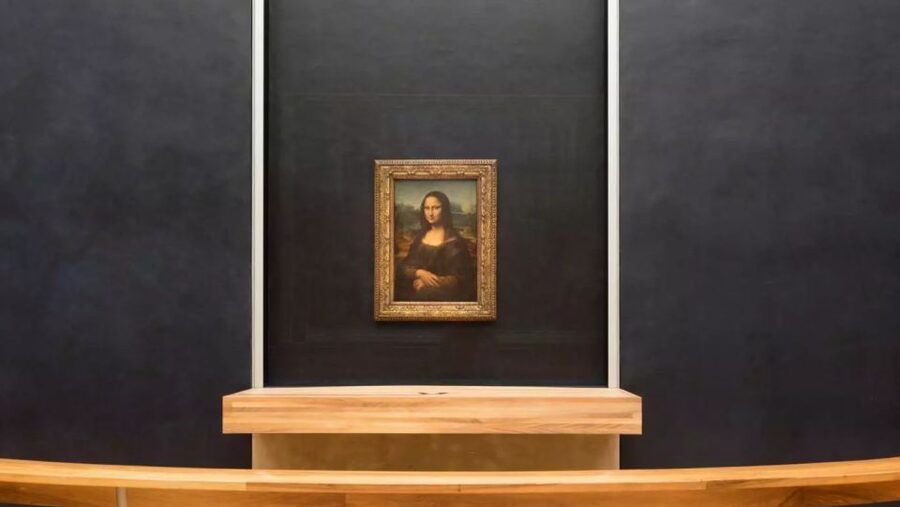 Paris: Louvre Masterpieces Private Tour with Reserved Entry - A smart way to approach the Louvre in two hours