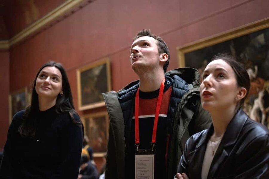 Paris: Louvre Masterpieces Tour with Pre-Reserved Tickets - French Romanticism, revolution, and royal power