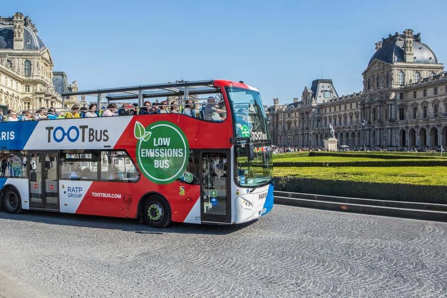 Paris: Louvre Museum Access with Host and Hop-On Hop-Off Bus - What you see from Ile de la Cite to the Eiffel Tower