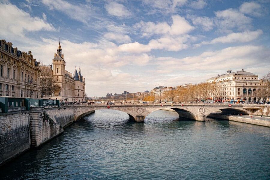 Paris: Louvre Museum Entry Ticket With Host and River Cruise - Leaving the Louvre and reaching the Seine cruise