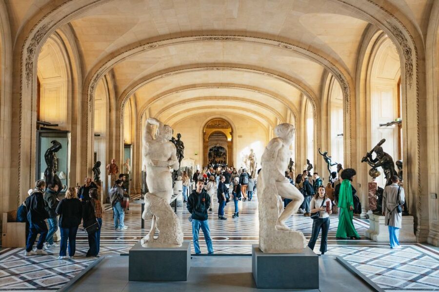 Paris: Louvre Museum Entry Ticket With Host and River Cruise - Is the $100 price good value?