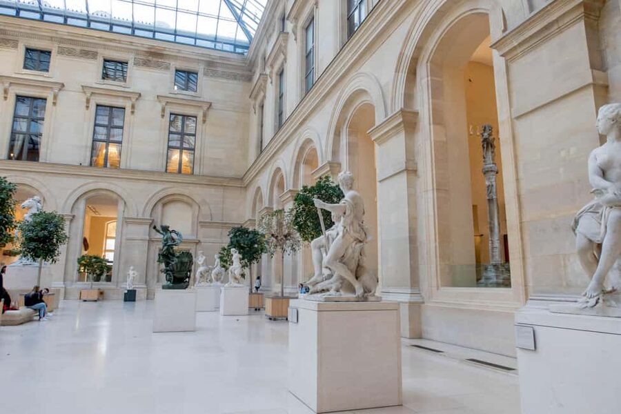 Paris: Louvre Museum First Entrance with host to Mona Lisa - Greek sculpture and the palace foundations