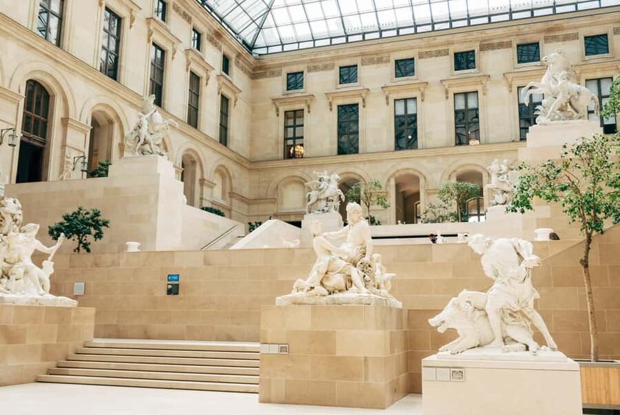 Paris: Louvre Museum First Entrance with host to Mona Lisa - French paintings and sculpture in the Richelieu Wing