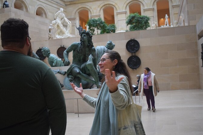 Paris : Louvre Museum Guided Tour with Pre-Booked Tickets - What you can do after the guide leaves