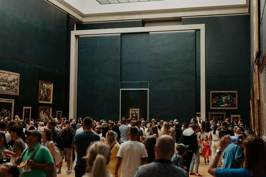 Paris: Louvre Museum Hosted Entry and Mona Lisa Audioguide - Key points at a glance