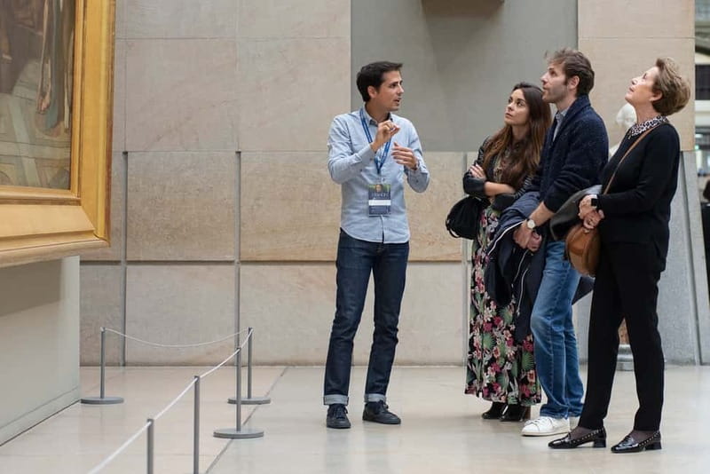 Paris: Louvre Museum Masterpieces Private Small Group Tour - Two hours through the Louvre’s essential works