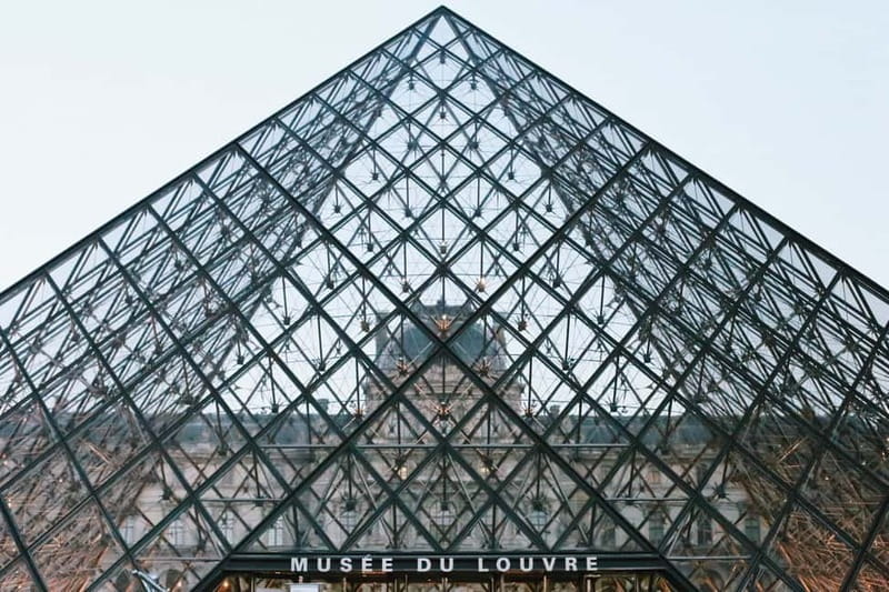 Paris: Louvre Museum Masterpieces Private Small Group Tour - What happens after the guided portion