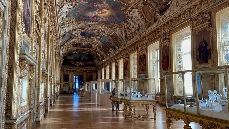 Paris: Louvre Museum Mona Lisa First Viewing Semi-Private - Should you book it?