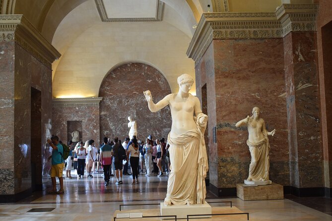 Paris Louvre Museum Private Guided Tour with Pre-Reserved Tickets - The Mona Lisa, without losing half your morning