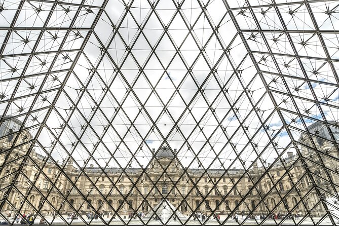 Paris: Louvre Museum Private Tour with Mona Lisa EN/FR/IT/ES/HI - Language, Timing, and Practical Details