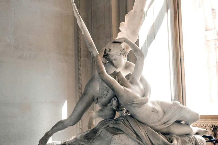 Paris: Louvre Museum & River Cruise Priority Access Tickets - Entering the Louvre with a timed ticket