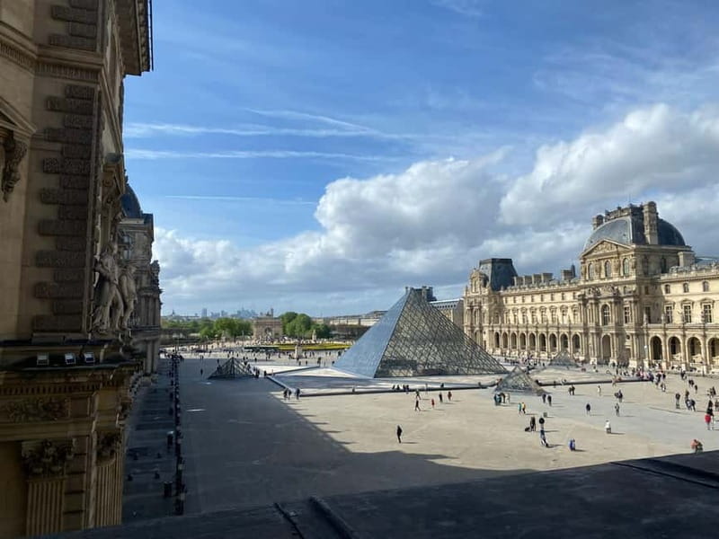 Paris: Louvre Museum Semi Private Guided Tour + Entry Ticket - Why a private guide changes the visit