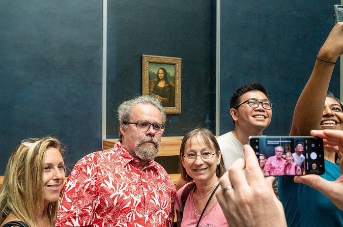 Paris Louvre Museum: Small Group Guided Highlights Tour - Mona Lisa, Venus de Milo, and the must-see works