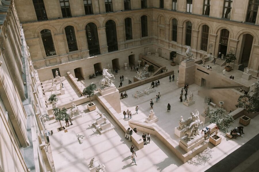 Paris: Louvre Museum Ticket and Mona Lisa Access with Host - Is $81 good value?