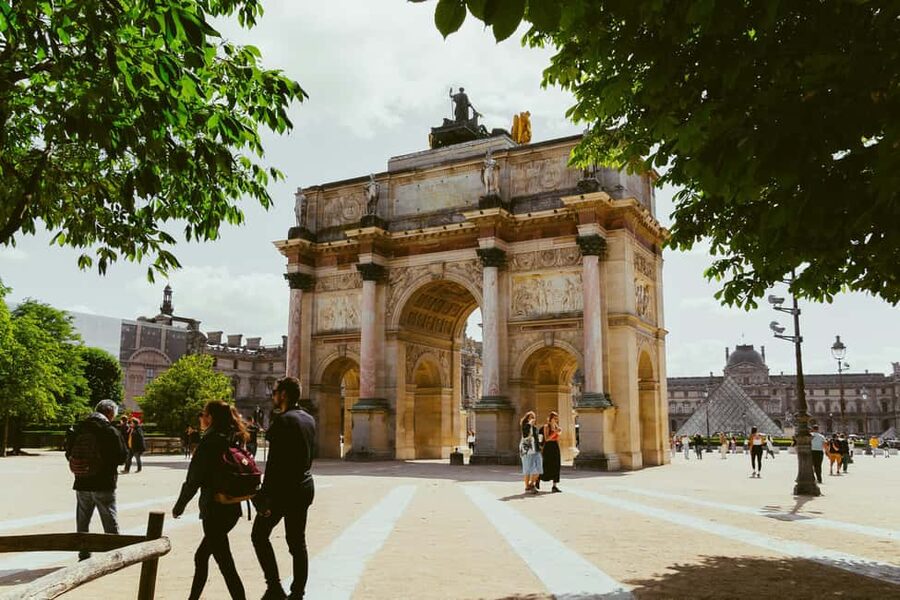 Paris: Louvre Museum Timed Entry Ticket & Pop Culture Tour - Practical Tips for a Smoother Visit