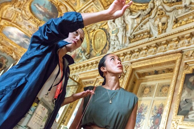 Paris: Louvre Museum Tour Mona Lisa & Iconic Masterpieces - Entering through the Louvre pyramid